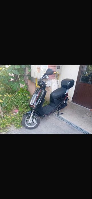 Motoscuter electric