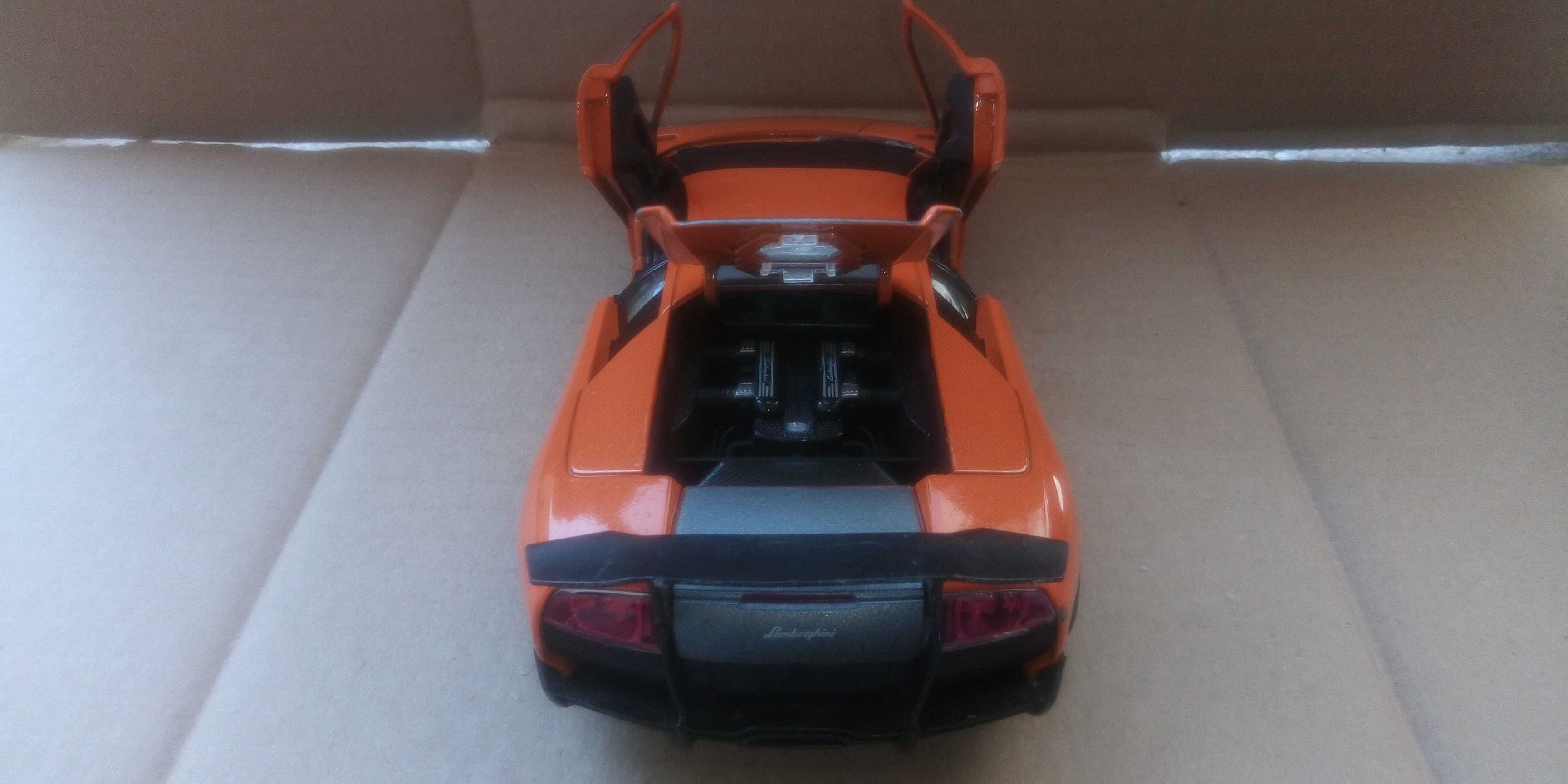 Chrysler, Ford F-350, Lamborghini, Mercedes AMG GT, PAJERO, Alfa 156
