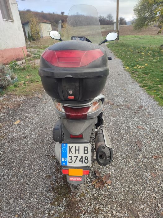 Скутер ХОНДА SH300i. 2600лв.