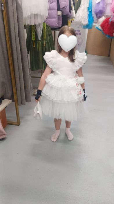 Продадим платье в идеальном состоянии. Девочка 6-7 лет