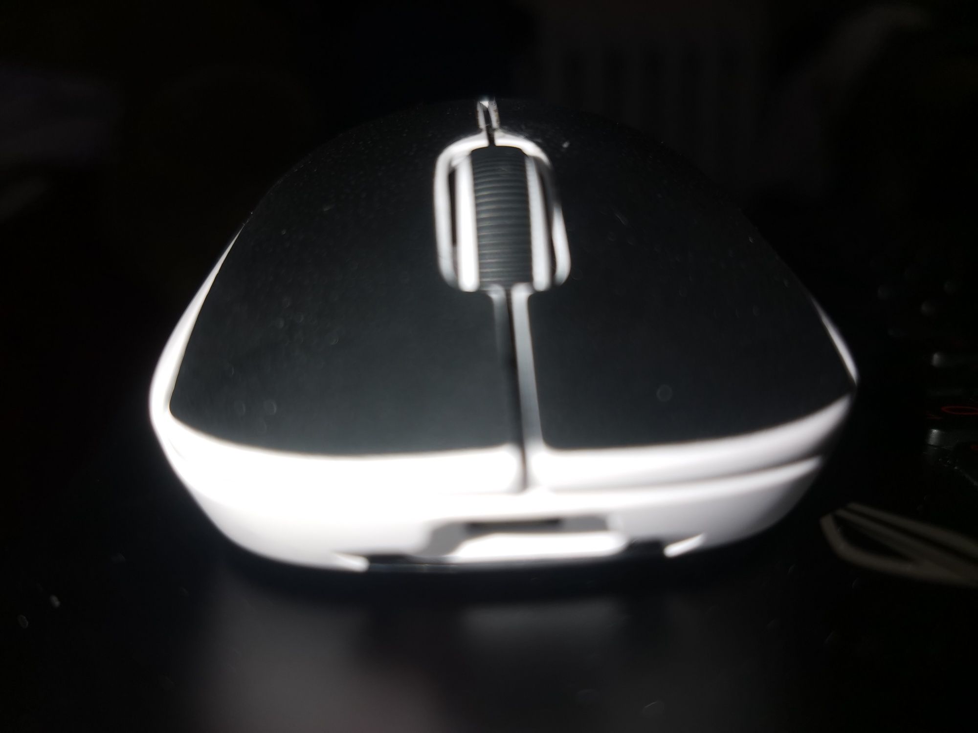 Беспроводная игровая мышь Logitech Superlight v1 (белая), новая