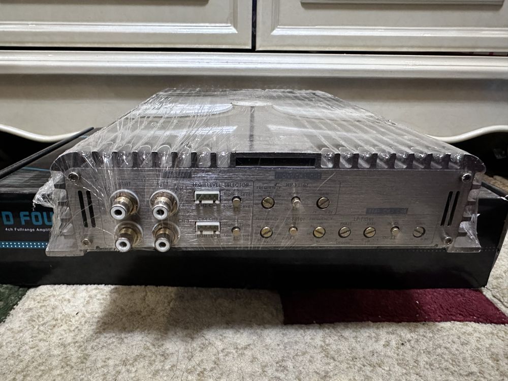 4-канальный усилитель DLS RA40
