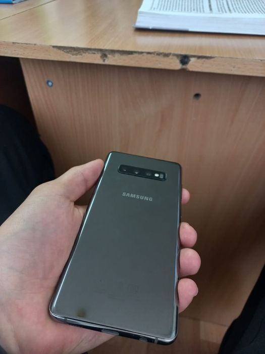 Samsung s10+ обмен