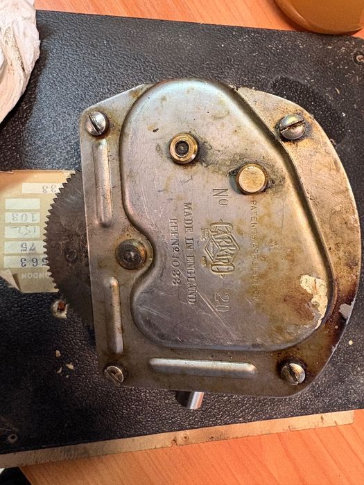 механизъм за  стар грамофон /механичен/Garrard No 20