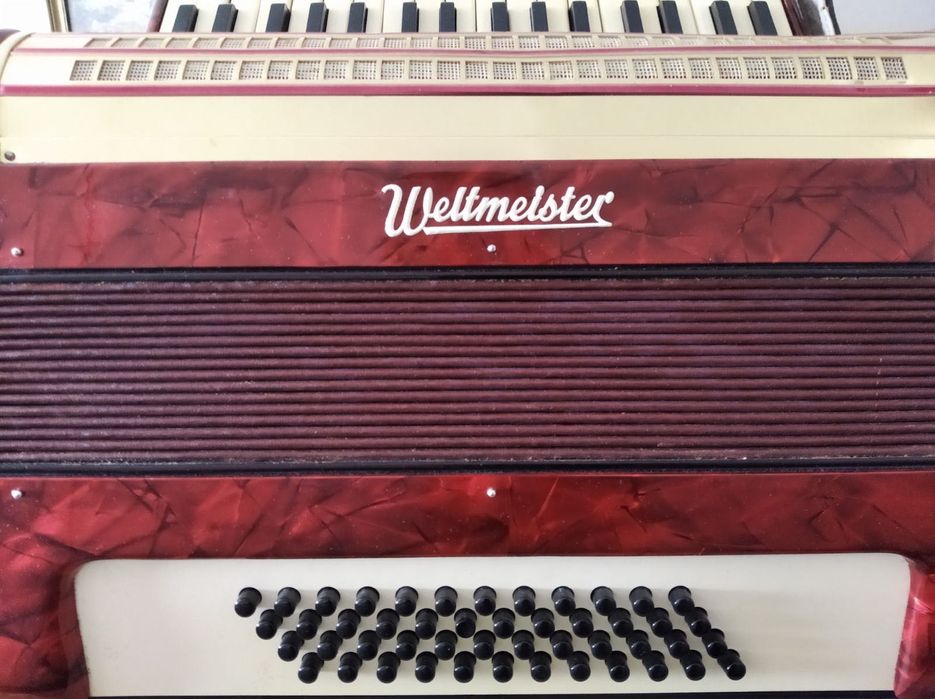 Акордеон Weltmeister