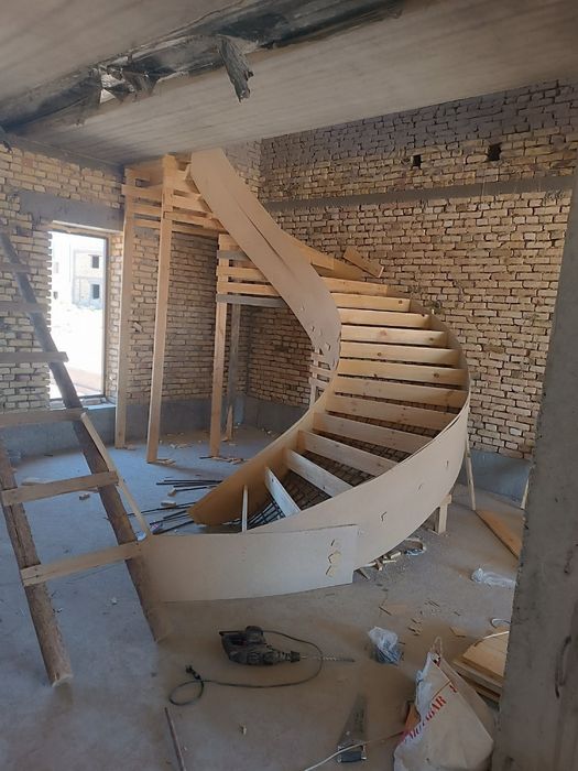 Zinachi lesnitsa zina zinapoya