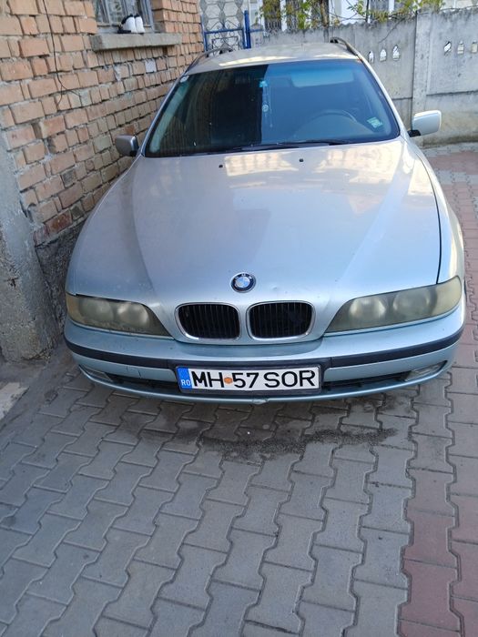 Vând sau schimb cu auto