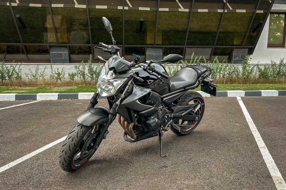 Yamaha XJ6-N 2011