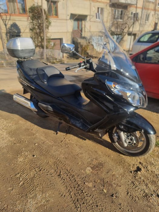 Suzuki Burgman 400 sau Schimb