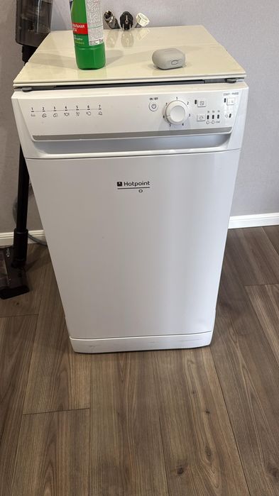 Продаётся посудомоечная машина hotpoint