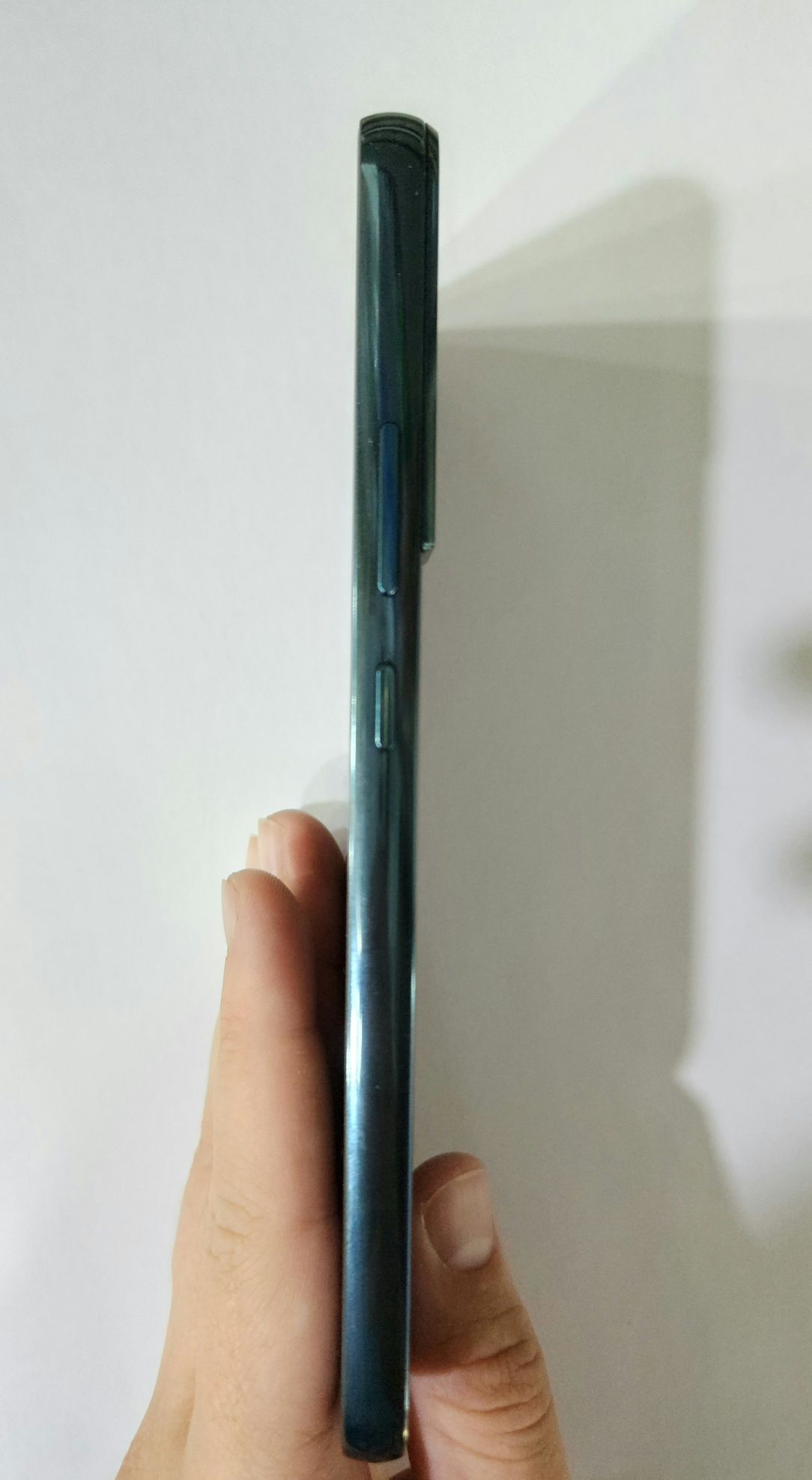 Samsung Galaxy S22+ • 256GB • Отличное состояние