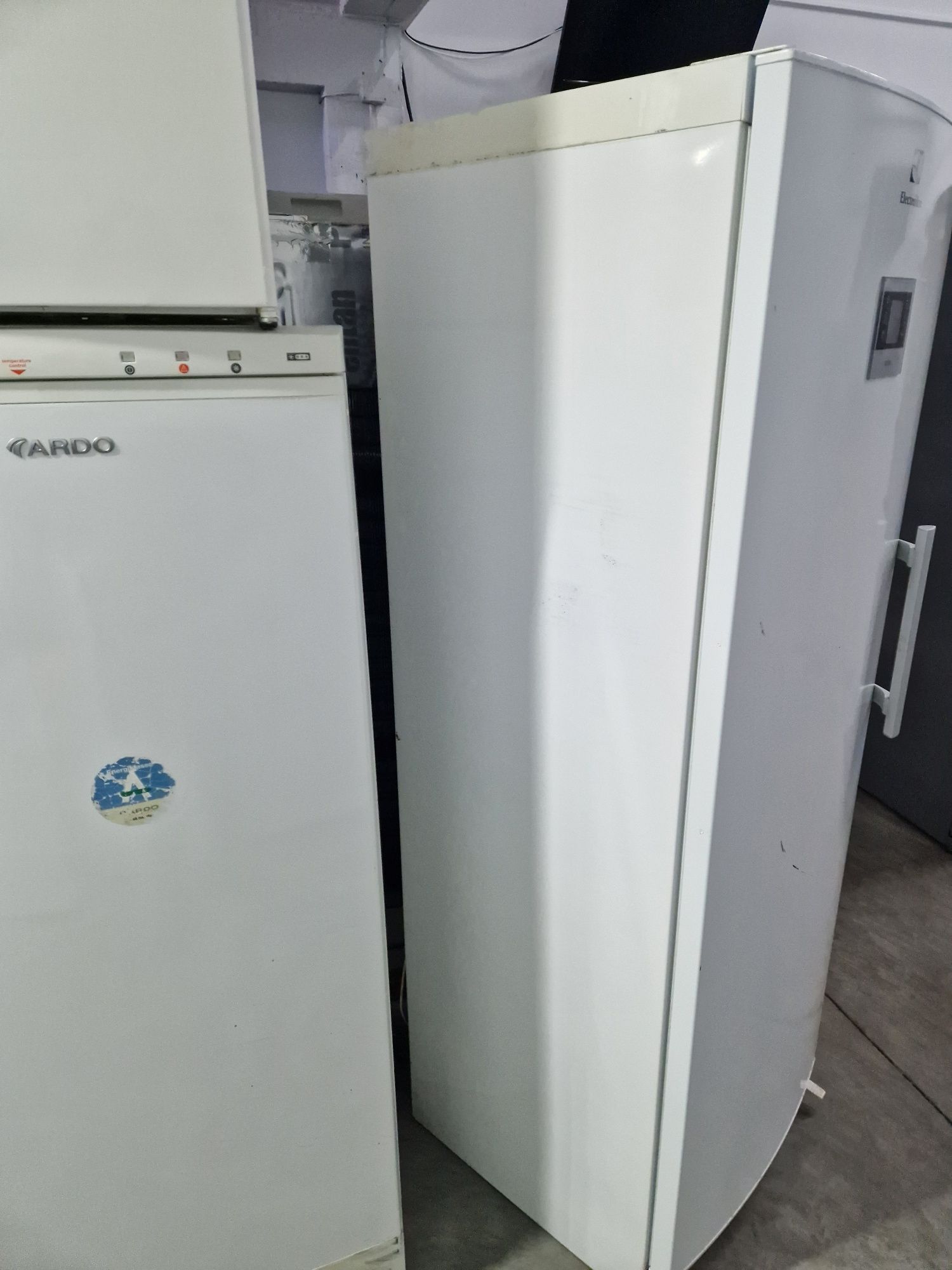 Фрезир Electrolux A++ No frost 230 литра