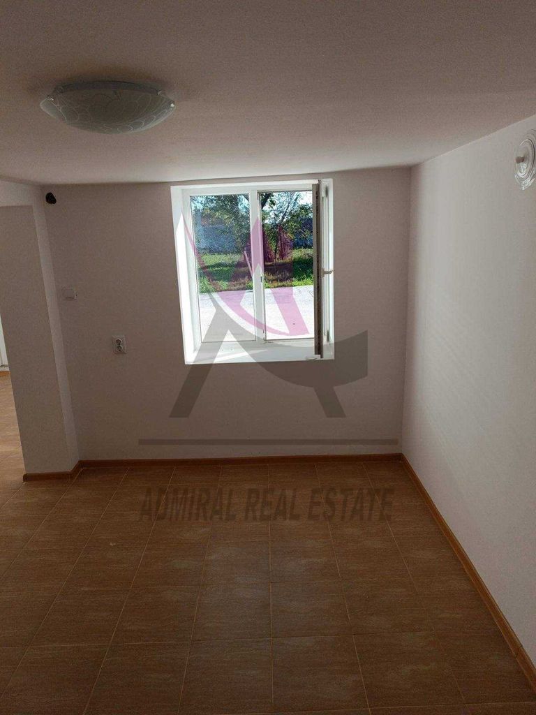 Продава се Къща в с. Николаевка, Област Варна - 188 кв.м за 665 €/кв.м - Снимка #3