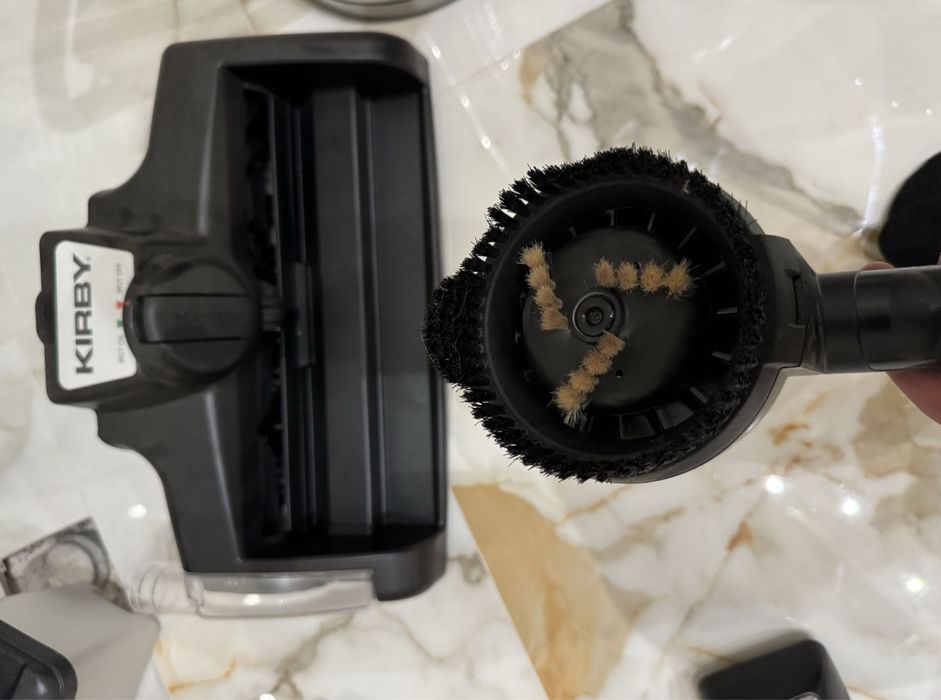 Vand Kirby Avalir 2 - ideal pentru persoane cu pb respiratorii