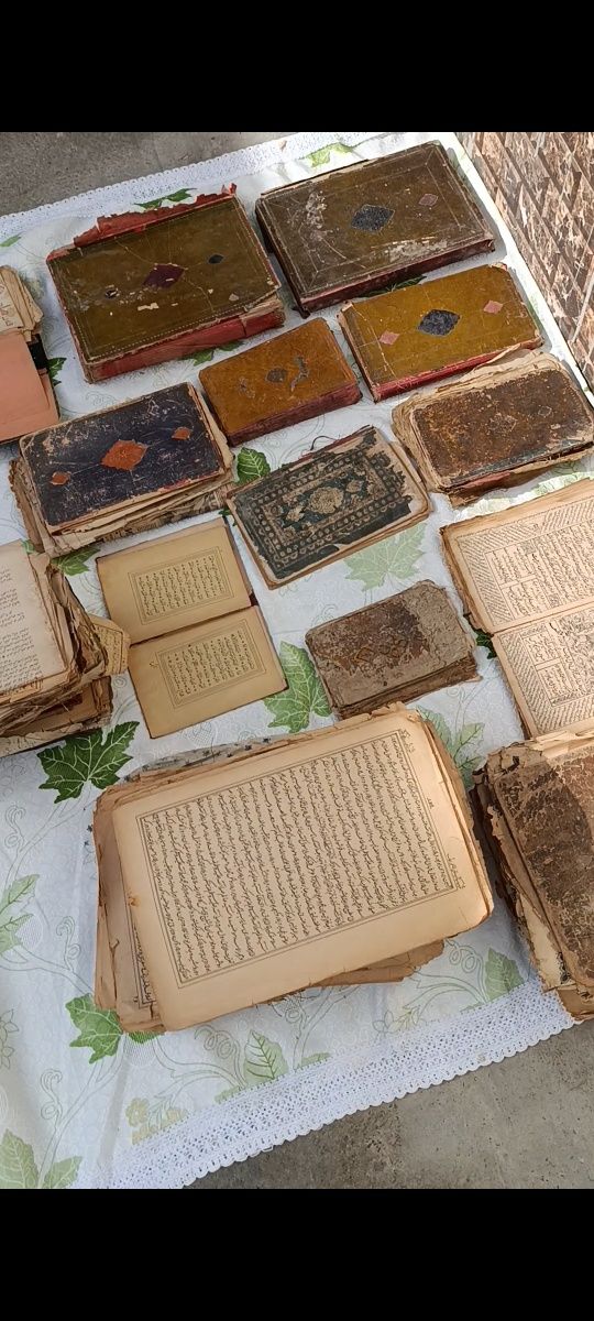 Старинные книги, более 200лет