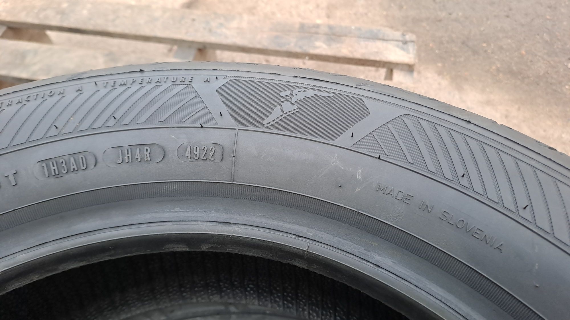 2бр. Нови 185/65/15 Goodyear Efficient Grip Performance 2