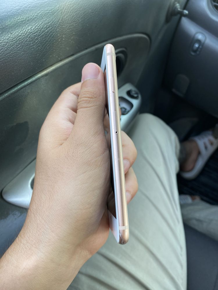Iphone 8 Gold ideall