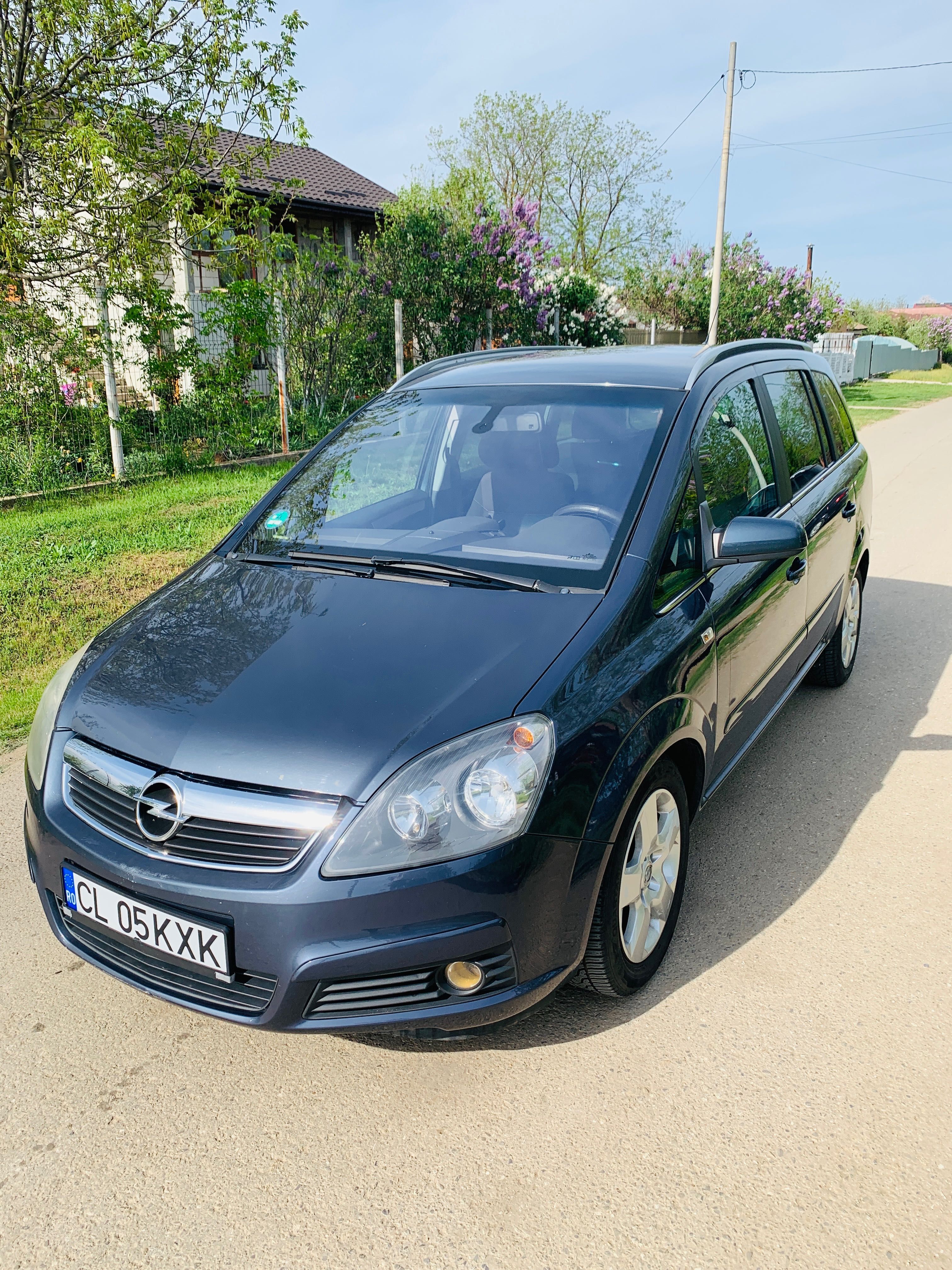 Opel Zafira B Monocab BE11