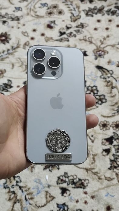 Iphone 15 pro ekran ketgan tushib ketdi