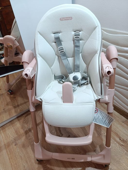 Ново! Столче за хранене Peg perego prima pappa follow me.