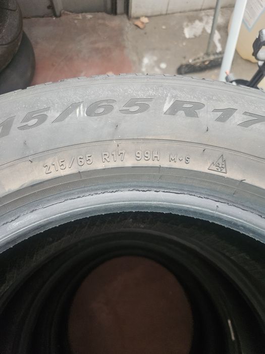 Гуми 215/65/17 Зимни