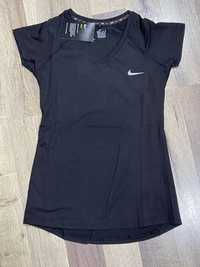 Tricou damă ,Nike ,sigla imprimată în material , material licra