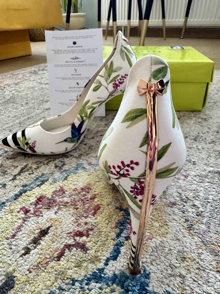 Ted Baker обувки на ток