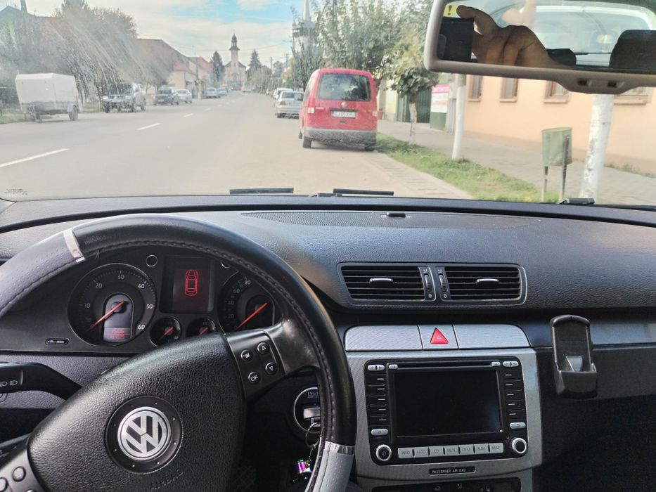 Vînd  sau schimb Pasaat b6  2007