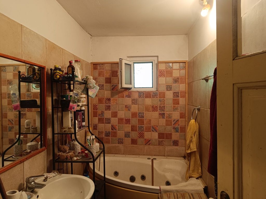 Vand casa Poiana Varbilau ,la 9 km de Slanic Prahova