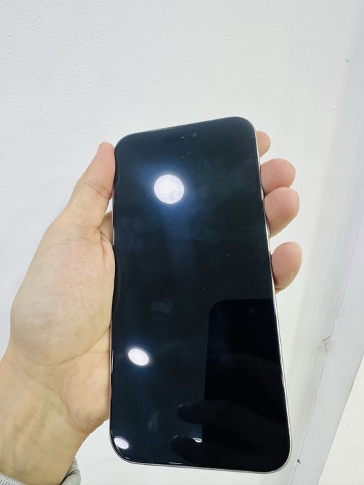 Iphone 15 pro max. Zpa