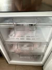Холодильник LG серый цвет