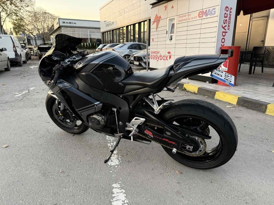 Продавам Honda Cbr 1000rr sc59