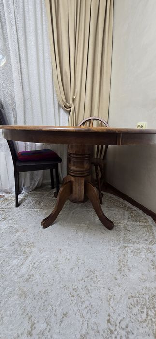 Срочно продам стол