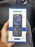 Telefon mobil maxcom