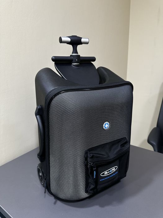 Детский чемодан 2 в 1: умный чемодан с сиденьем для детей.