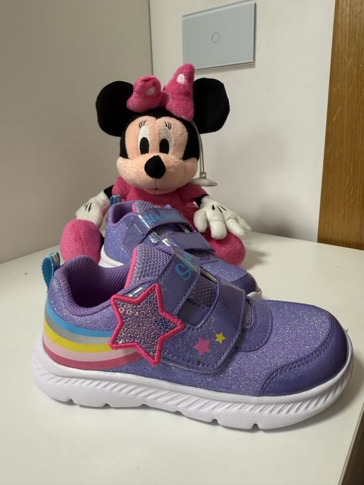 Papuci mov cu sclipici pentru fetițe