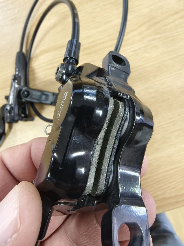 Нова предна спирачка Shimano Deore XT BR-M8120 четирибутална 850,1000