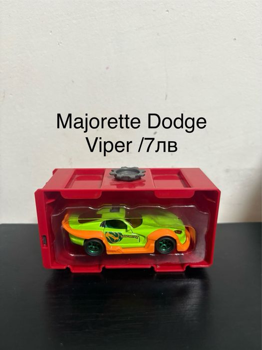 Продавам Hot Wheels и Welly колички
