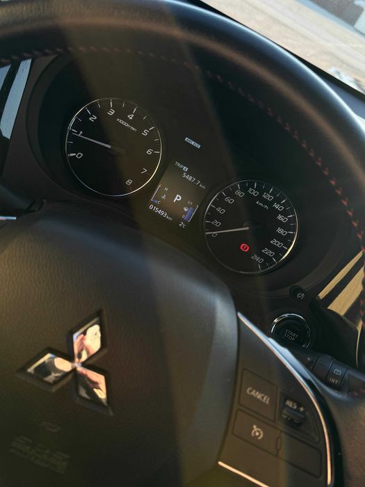 Продаётся Mitsubishi Outlander комплектация Black Edition, японец.