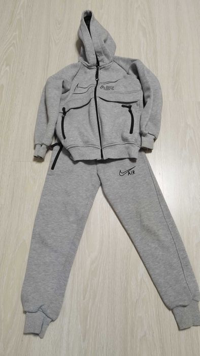 Детски ватиран анцунг Nike размер 122/128