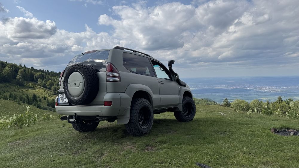 Toyota Land Cruiser 125