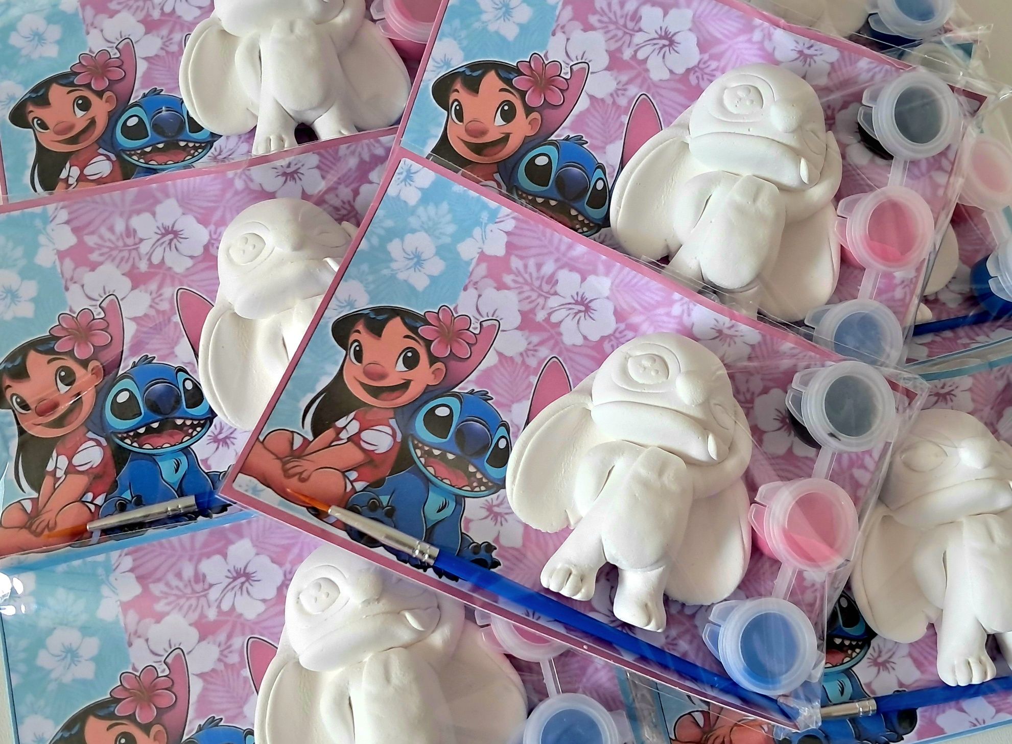 Фигурки за оцветяване Stitch, Bluey,Пес патрул и др.