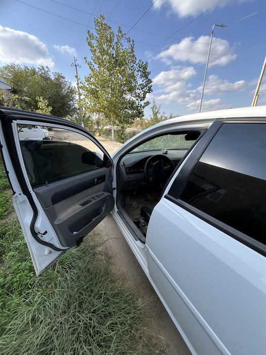 Oq jentra tuning qilingan