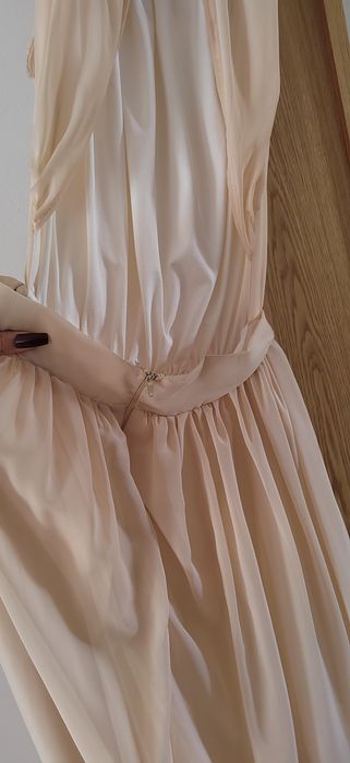 Дълга официална рокля