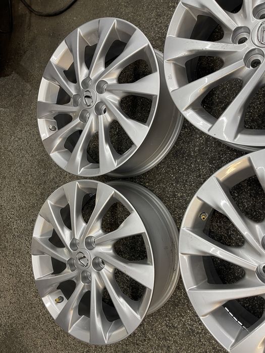 Оригинални джанти лексус / тойота 16