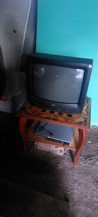 Продам телевизор