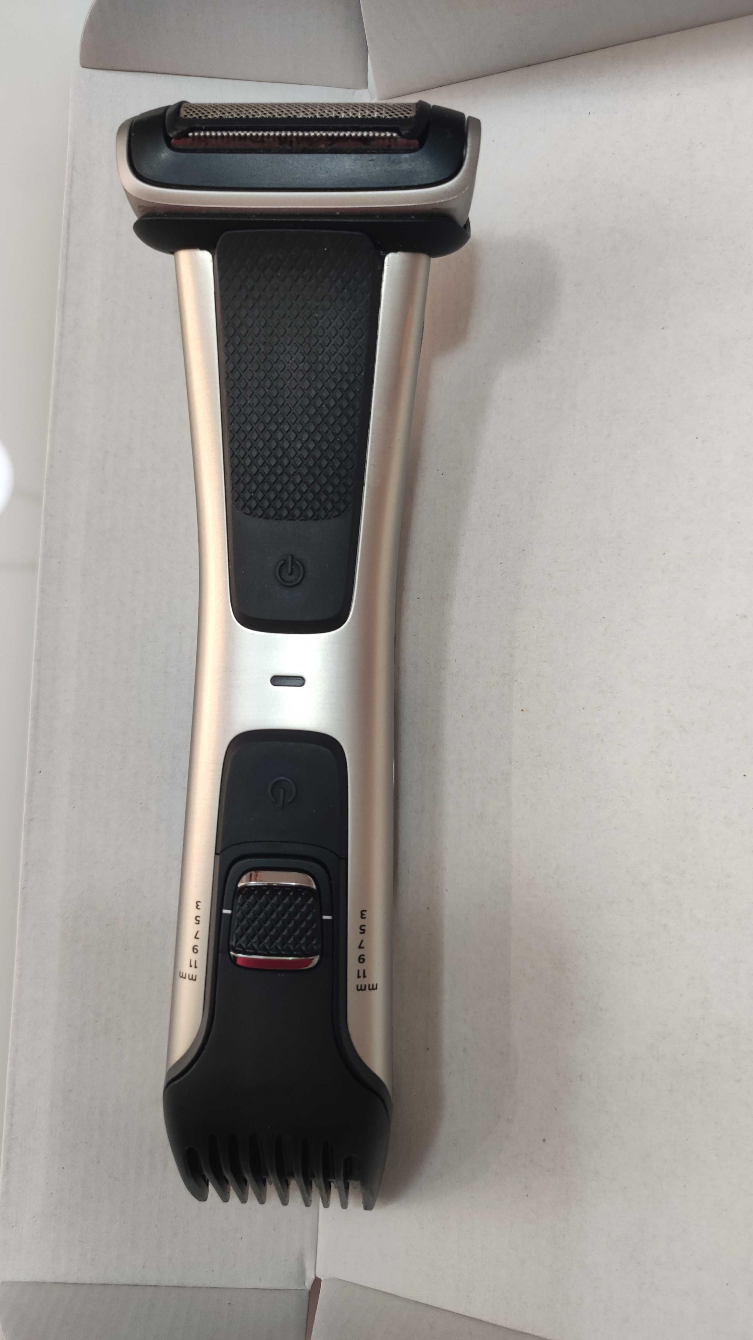 Водоустойчив тример за тяло Philips 7000
