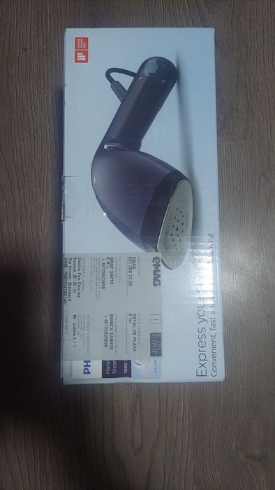 Aparat de calcat cu abur vertical Phillips.