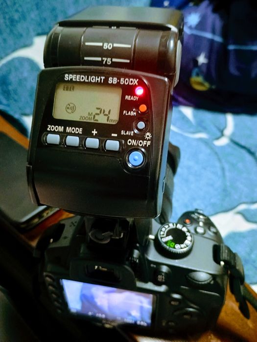 Nikon 3200+bliț extern+telecomandă+trepied