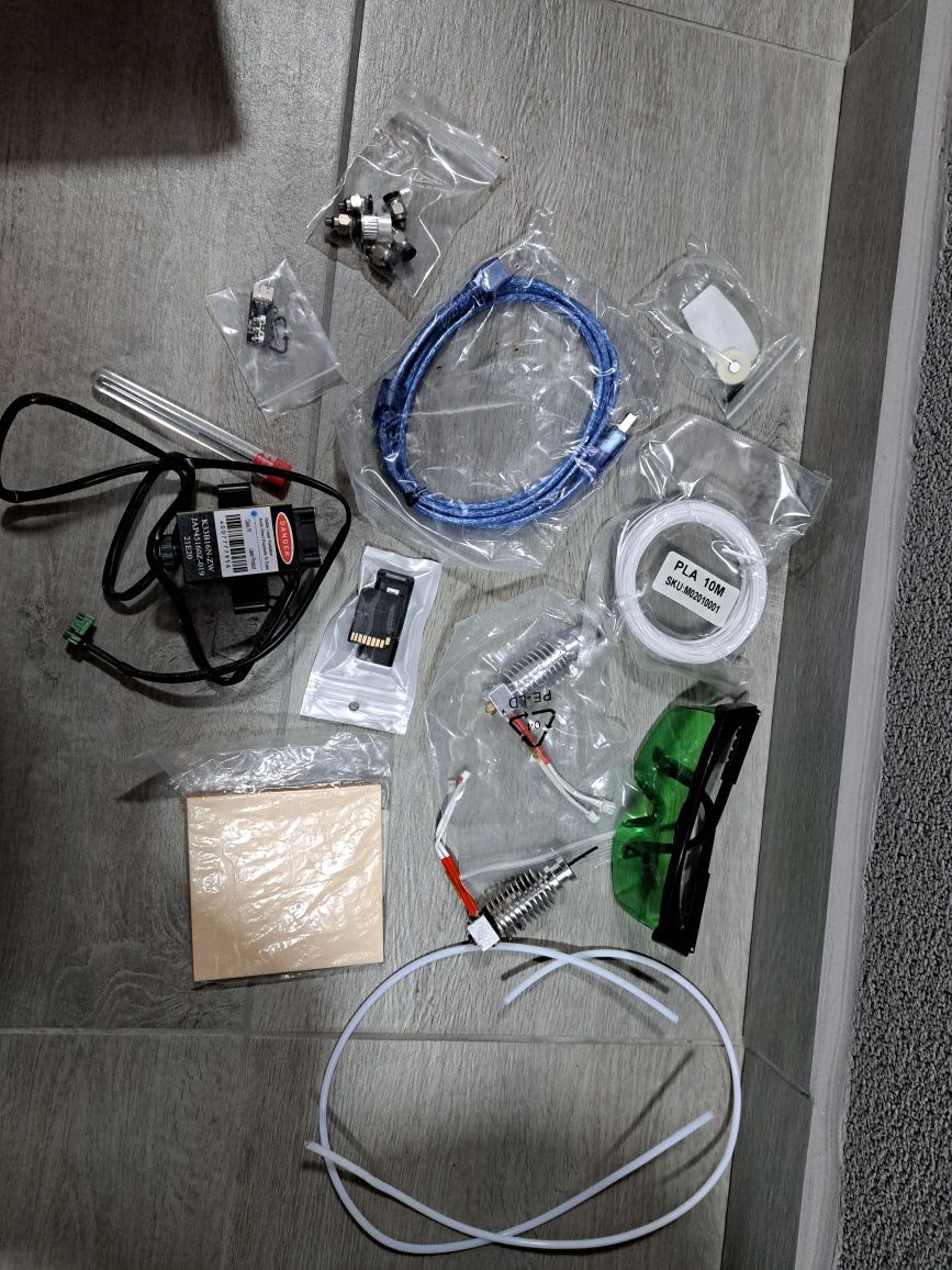 Anycubic mega Pro P imprimanta 3D si laser de gravat